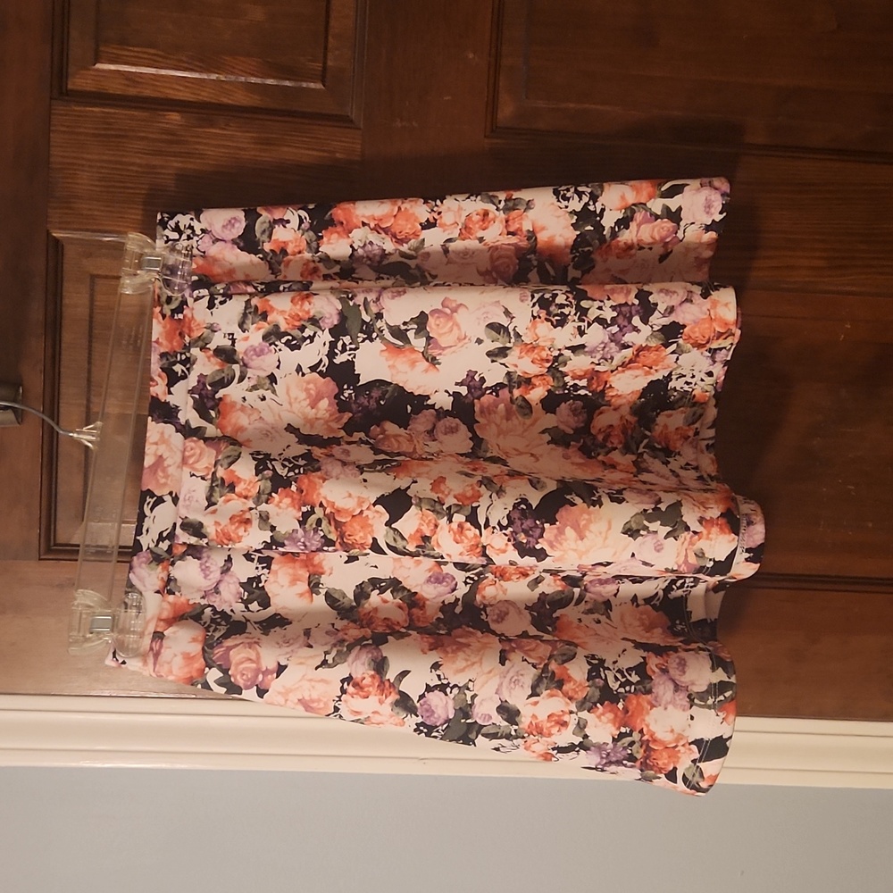 Lily rose floral mini skirt